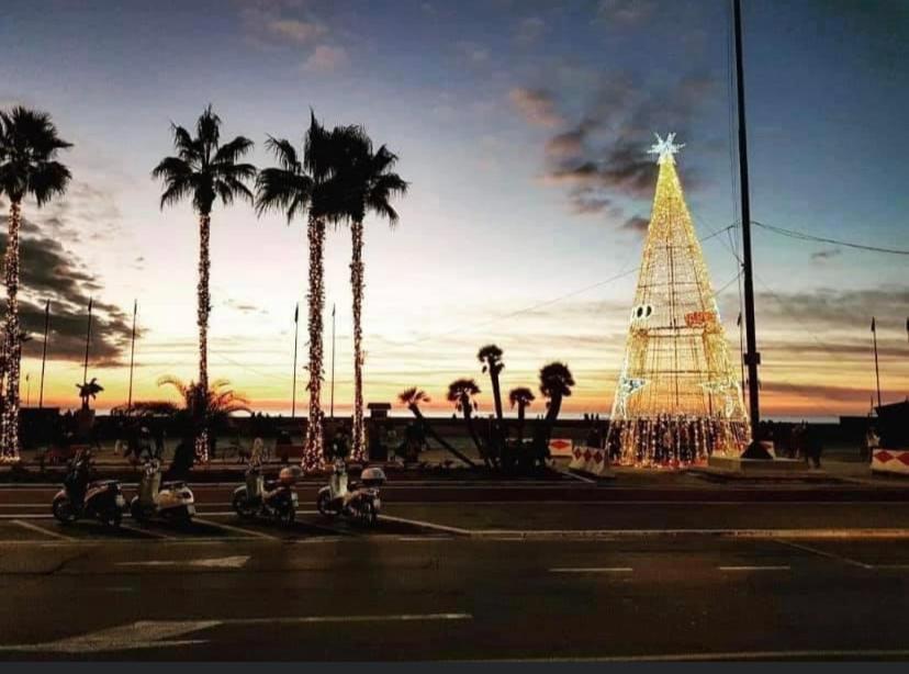 Hotel Nice เวียเรจโจ ภายนอก รูปภาพ